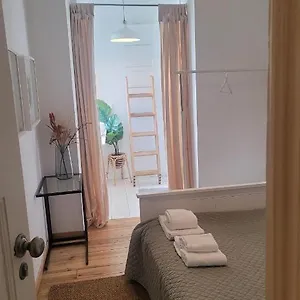Pensión Tiny With Private Bathroom - Bairro Alto, Lisboa